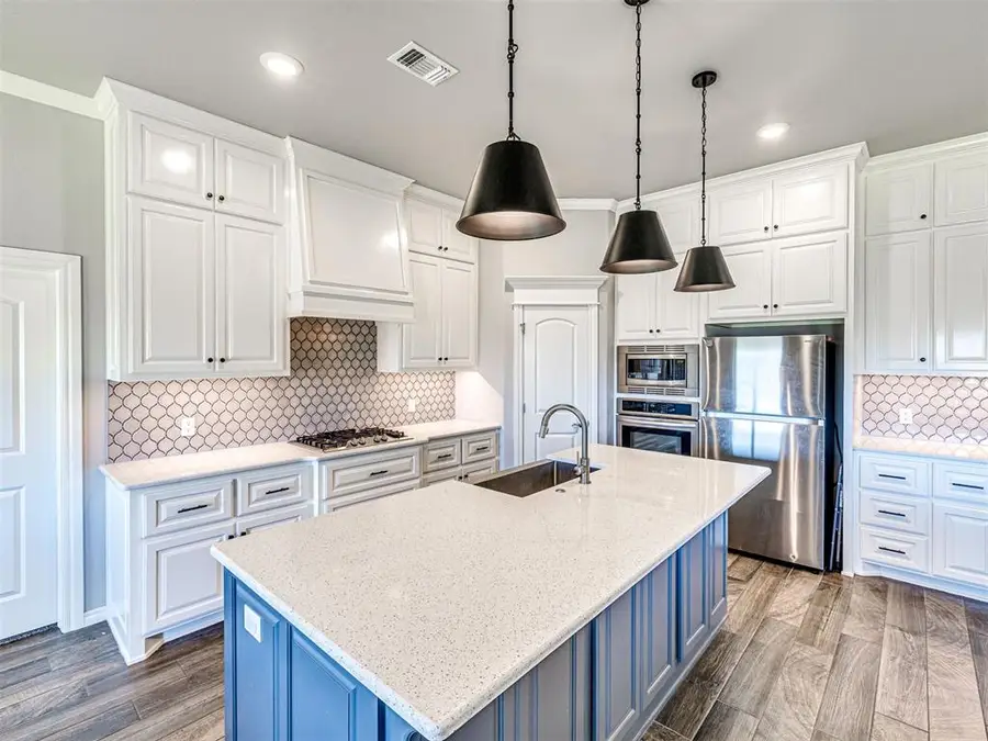 3032 Dudley Drive, Edmond, OK 73012 - #2