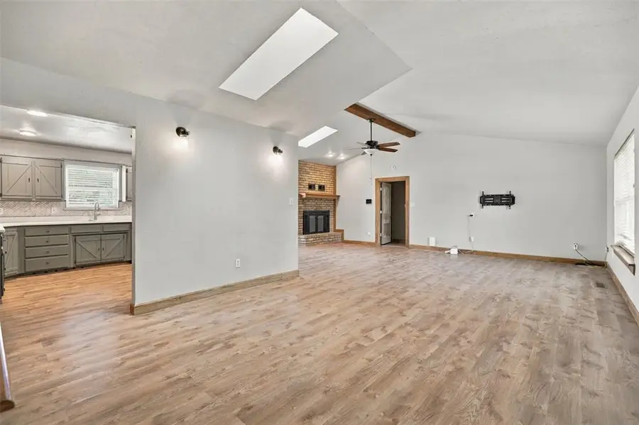 505 S 4th Avenue, Stroud, OK 74079 - #2