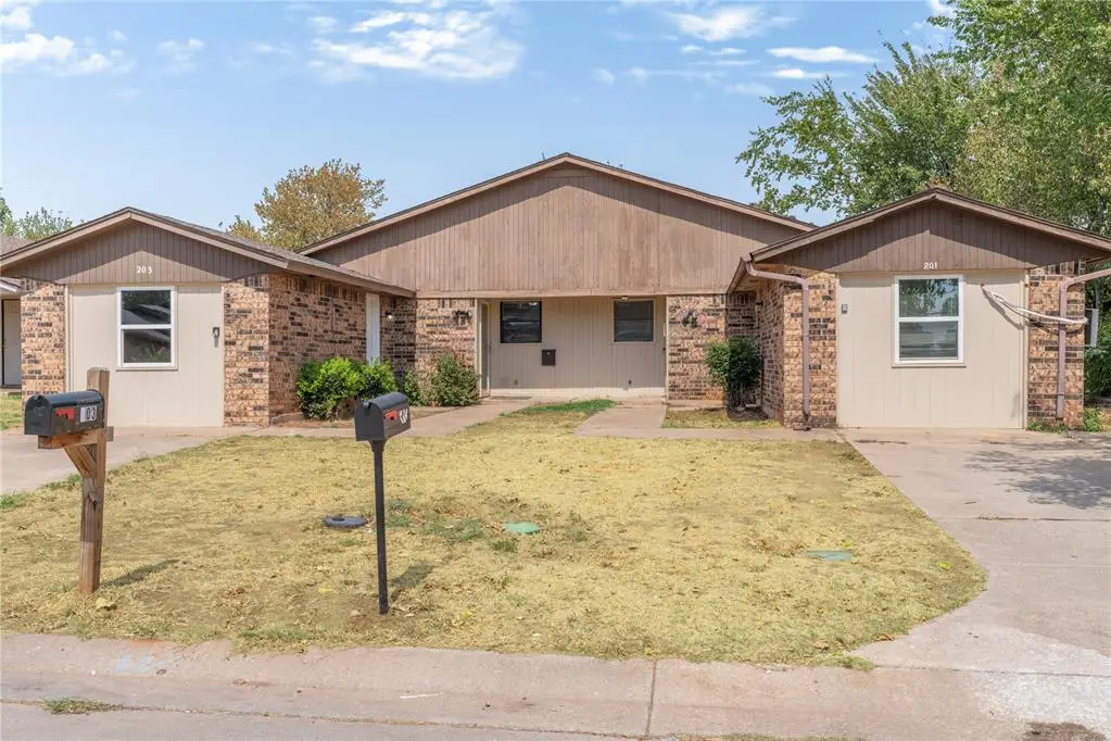 203 Windsor Way, Midwest City, OK 73110 - #1