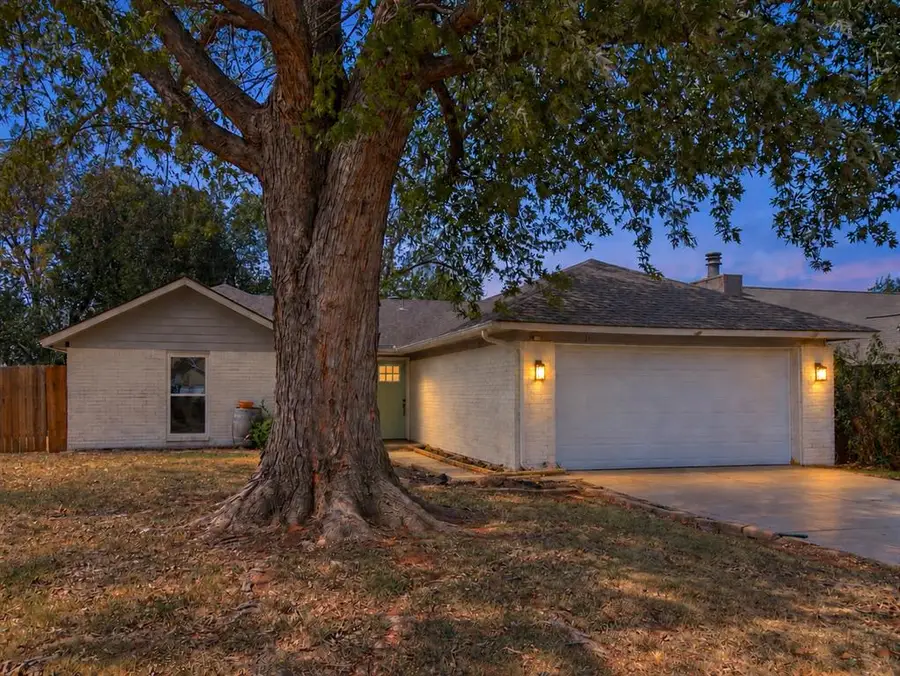 513 Beagle Circle, Edmond, OK 73003 - #3