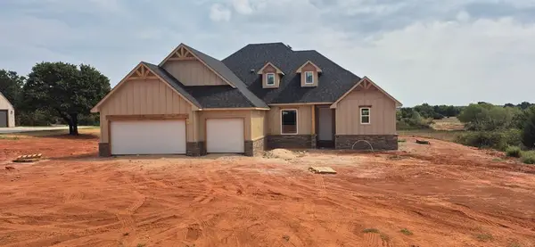 1237 Twin Oaks Drive, Blanchard, OK 73010