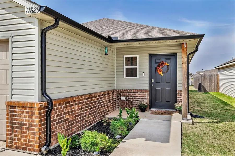 11829 Kameron Way, Yukon, OK 73099 - #2