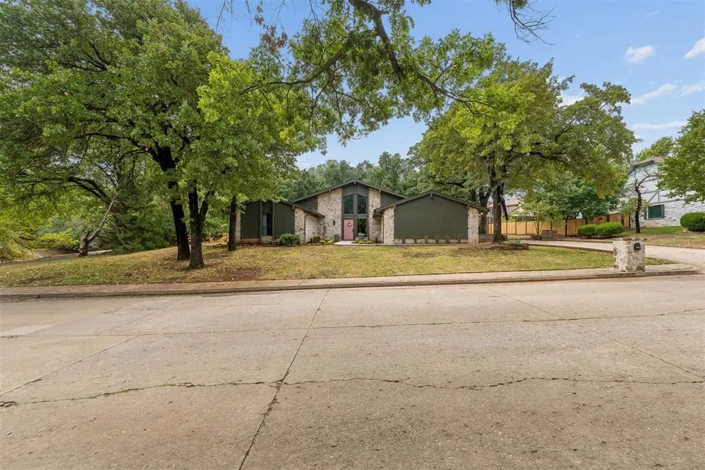 1100 Oak Tree Drive, Edmond, OK 73025 - #1