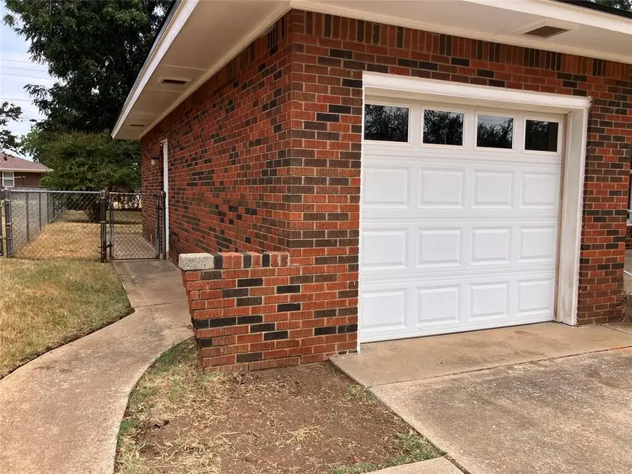 825 E Bouse Drive, Midwest City, OK 73110 - #3
