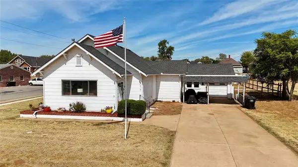305 E Main Street, Hydro, OK 73048