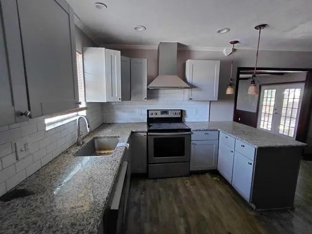 3432 N Glenoaks Drive, Midwest City, OK 73110 - #3