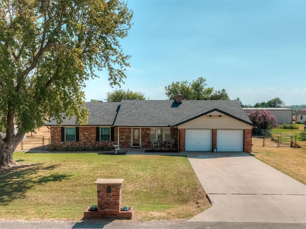 15070 Tomahawk Drive, Yukon, OK 73099 - #1
