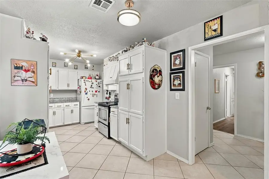8500 S Youngs Boulevard, Oklahoma City, OK 73159 - #2
