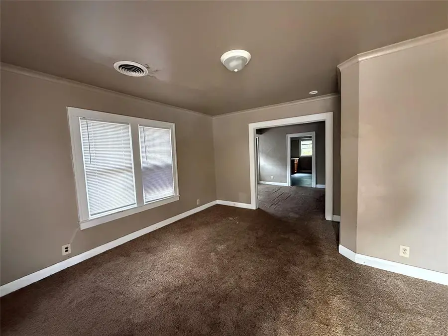 1007 N Bdwy Avenue, Shawnee, OK 74801 - #2
