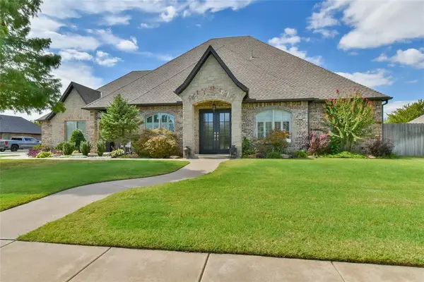 3009 Monica Lane, Moore, OK 73160