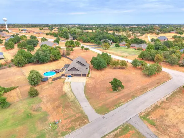 2019 Sandpiper Drive, Blanchard, OK 73010