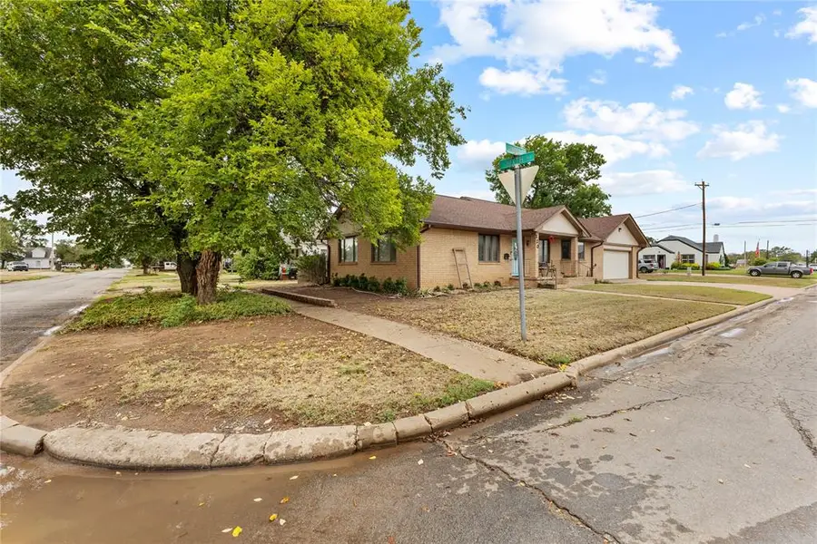120 E Maple Street, Fairview, OK 73737 - #2