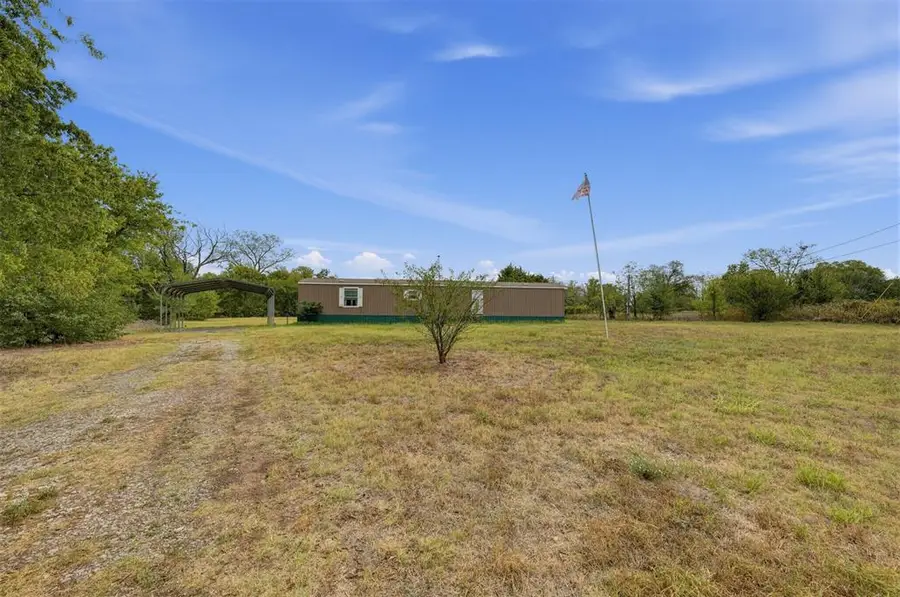 320 E 10th Street, Okemah, OK 74859 - #3