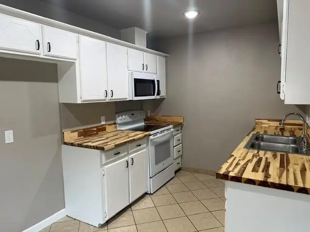 1122 E 17th Street, Chandler, OK 74834 - #3