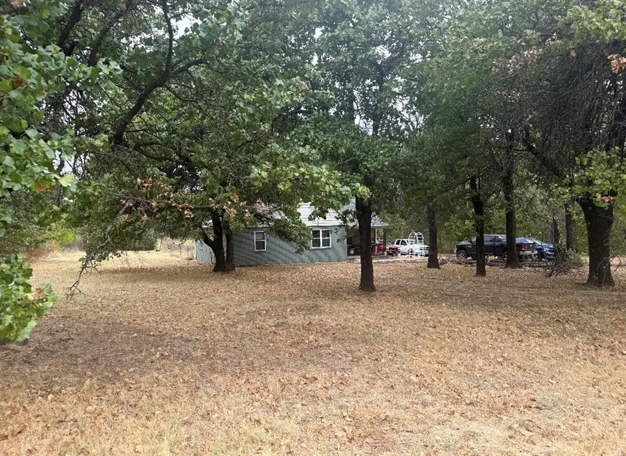 106 W Central Avenue, Carney, OK 74832 - #2