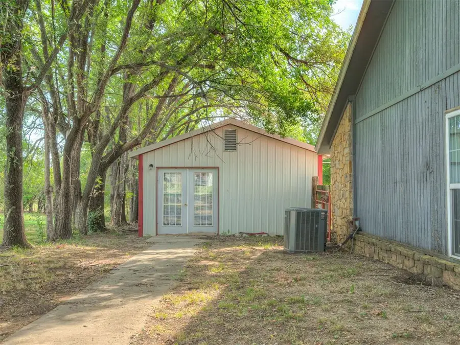 1329 Oxford Road, Davis, OK 73030 - #2