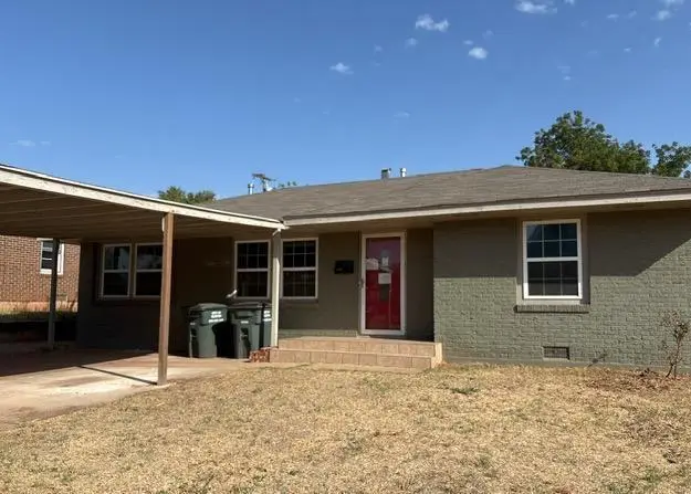 1105 Nowahy Avenue, Clinton, OK 73601 - #1
