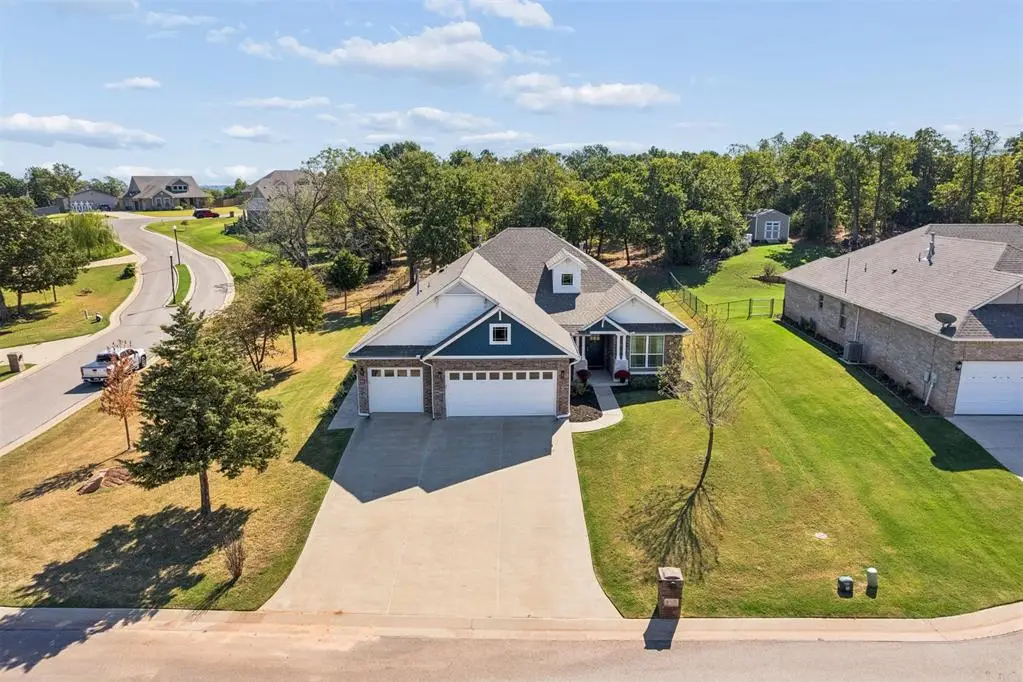 8710 Overlook Drive, Guthrie, OK 73044 - #1