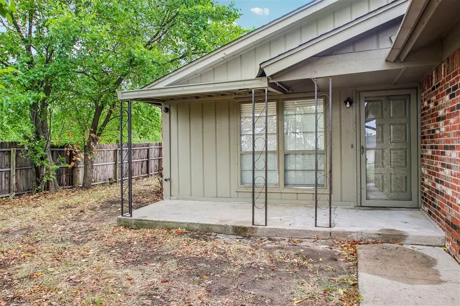 744 NW 111th Street, Oklahoma City, OK 73114 - #2
