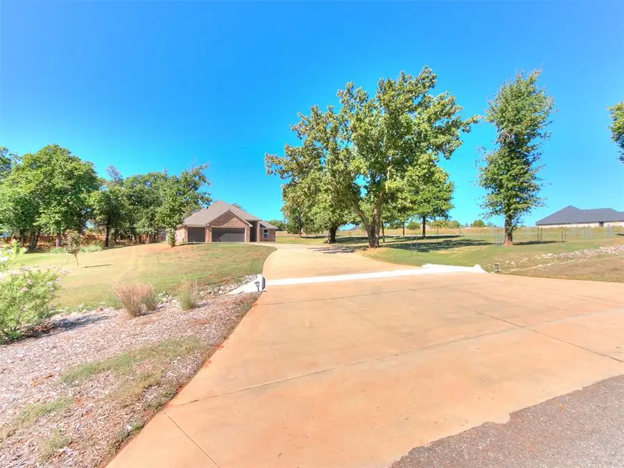 2006 Ethans Roar Road, Blanchard, OK 73010 - #2