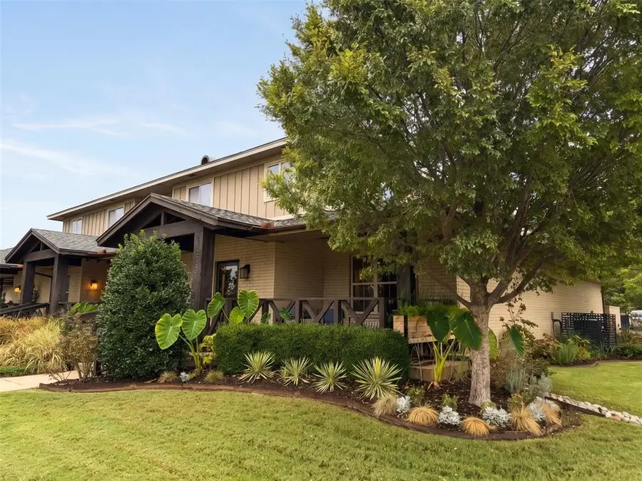 2228 Vineyard Boulevard, The Village, OK 73120 - #2