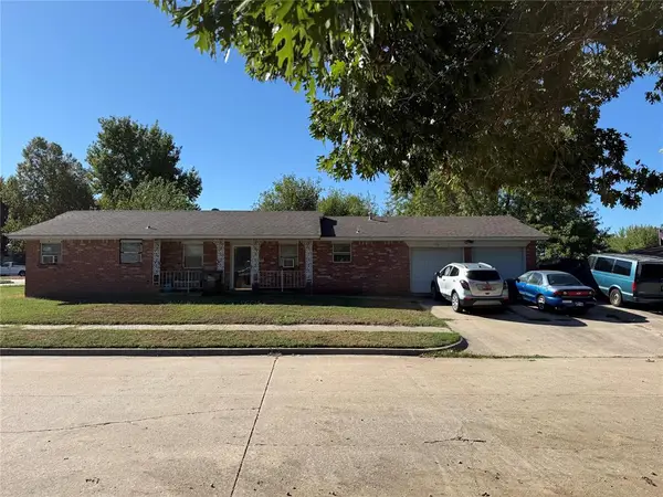 608 Mark Avenue, Yukon, OK 73099