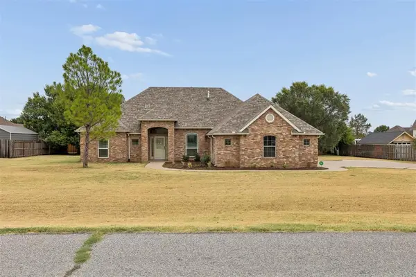 12 NW Ashbury Way, Lawton, OK 73505