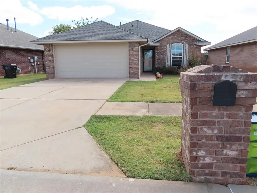 304 SW 44th Street, Moore, OK 73160-1009 - #2