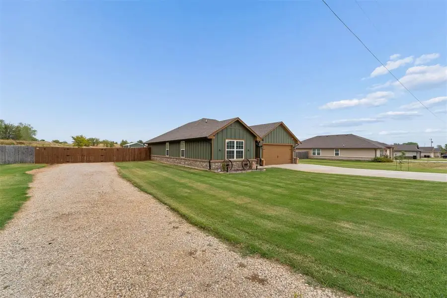1934 Eli Avenue, Tuttle, OK 73089 - #3