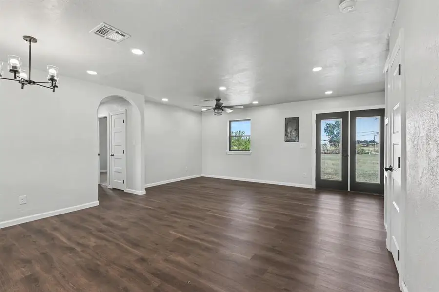 420 Kevin Road, Prague, OK 74864 - #2