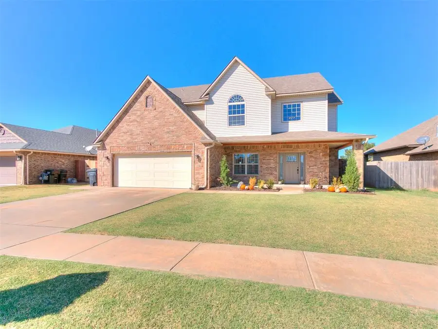 701 SW 11th Street, Moore, OK 73160 - #2