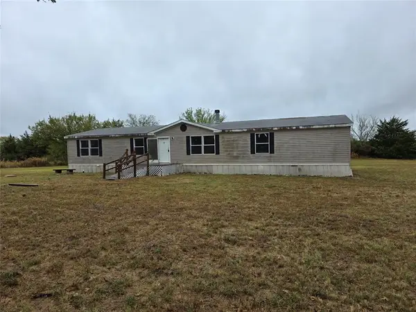 619 S Madison Street, Maud, OK 74854