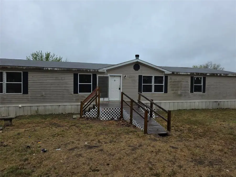 619 S Madison Street, Maud, OK 74854 - #2