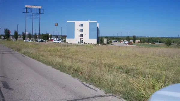 2215 S Weedn Boulevard, Purcell, OK 73080
