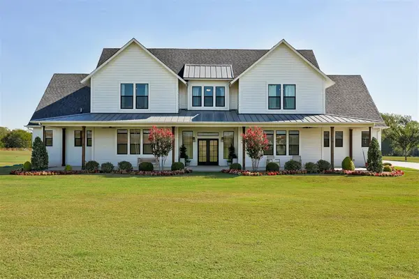 10500 Secretariat Drive, Mustang, OK 73064