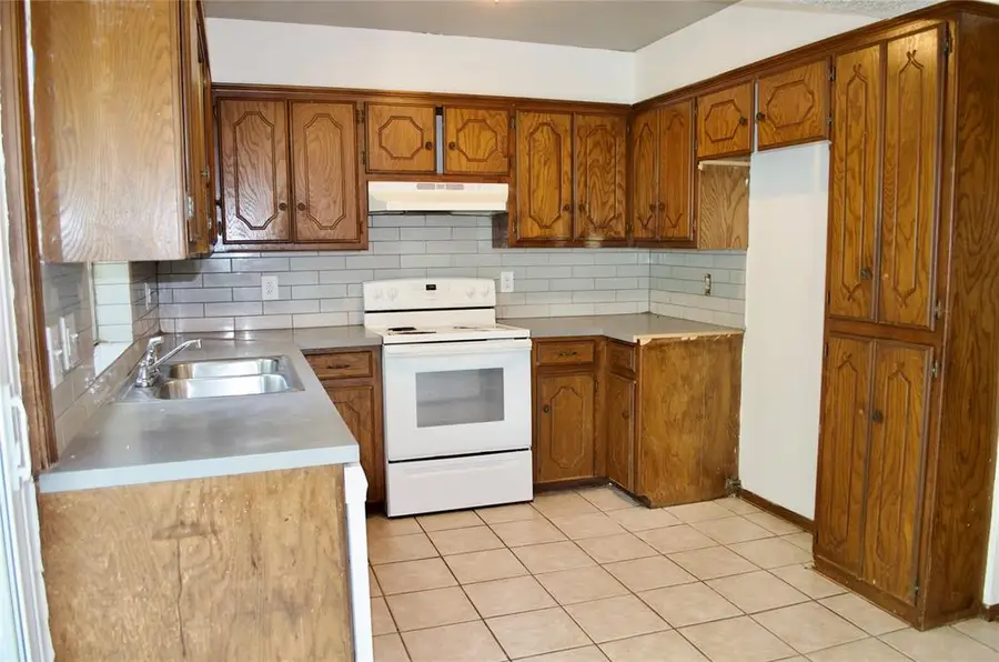 9626 NE 3rd Street, Midwest City, OK 73130 - #3