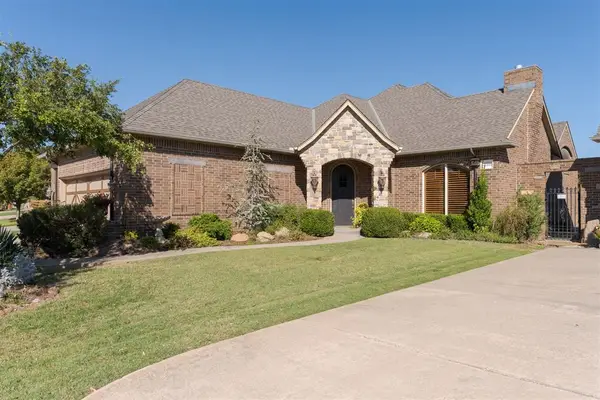 2511 Island Drive, Edmond, OK 73034
