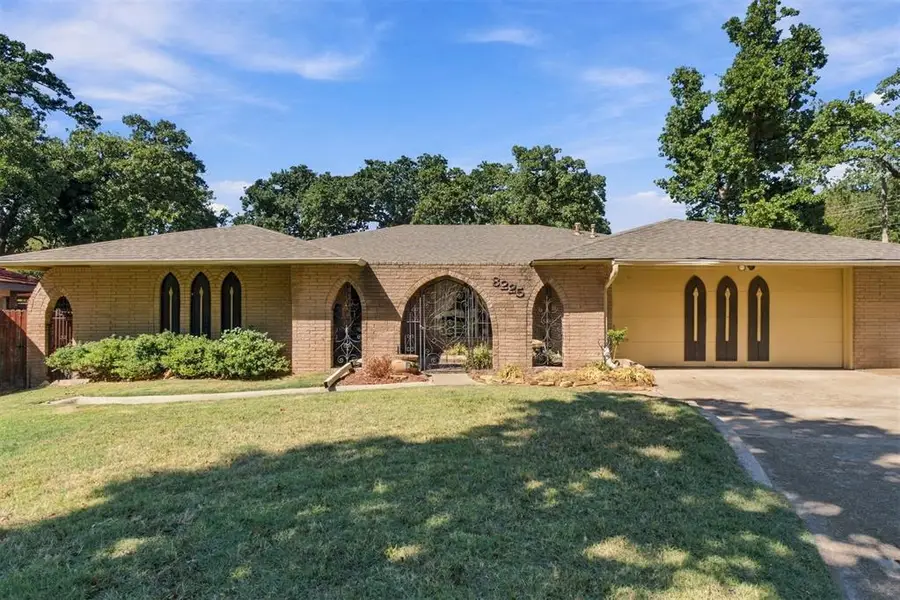 8225 Golden Oaks Road, Oklahoma City, OK 73127 - #3