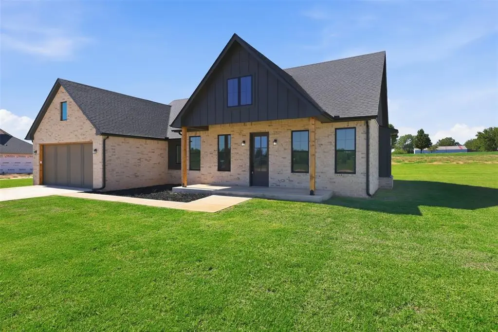 2153 Providence Way, Crescent, OK 73028 - #1
