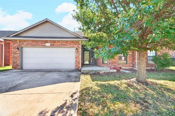 4732 Jay Matt Drive, Yukon, OK 73099