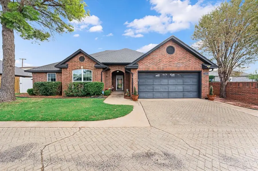 1422 N Canyon Way, Guthrie, OK 73044 - #3