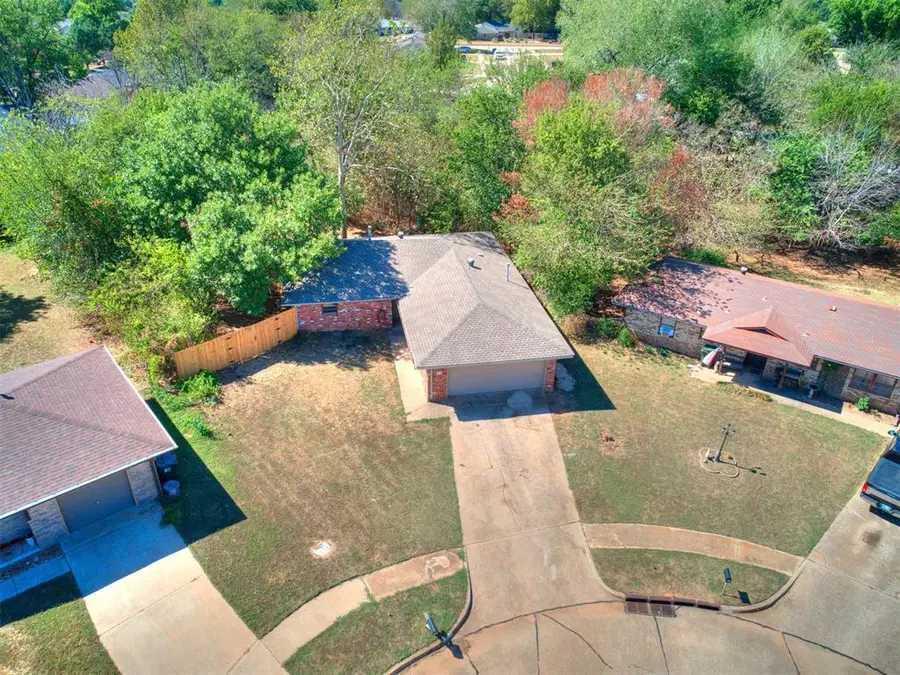 1606 Briarcliff Court, Norman, OK 73071 - #2