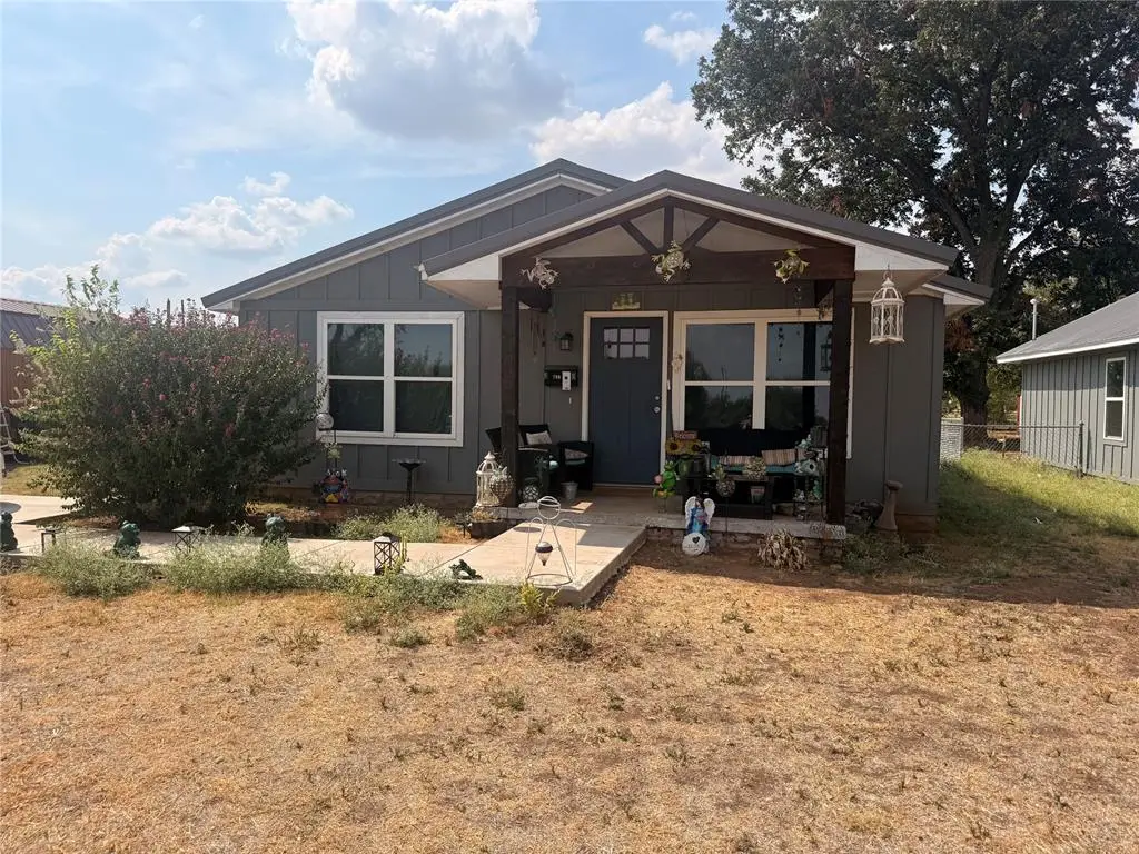 708 S Sheppard Street, Chickasha, OK 73018 - #1