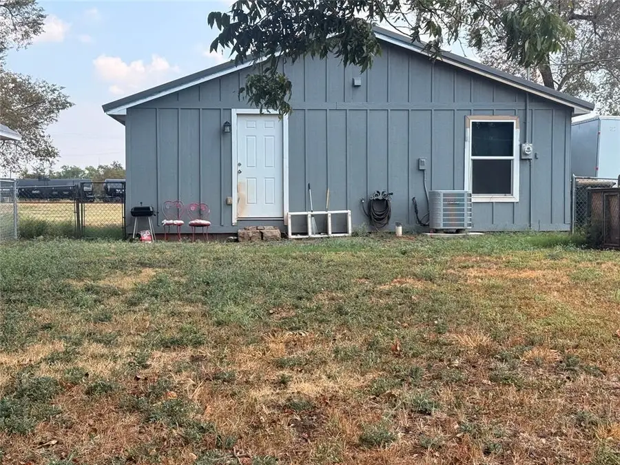 708 S Sheppard Street, Chickasha, OK 73018 - #2