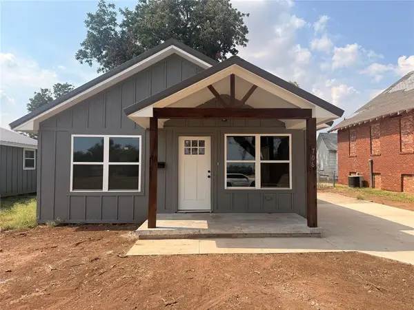 706 S Sheppard Street, Chickasha, OK 73018