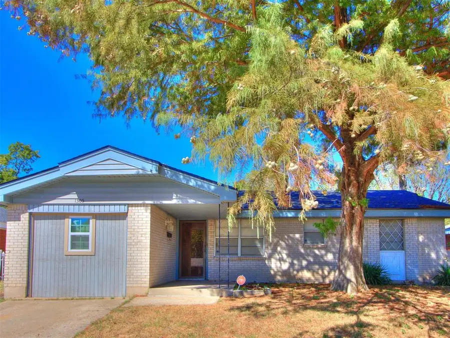 1305 Juniper Circle, Midwest City, OK 73110 - #3
