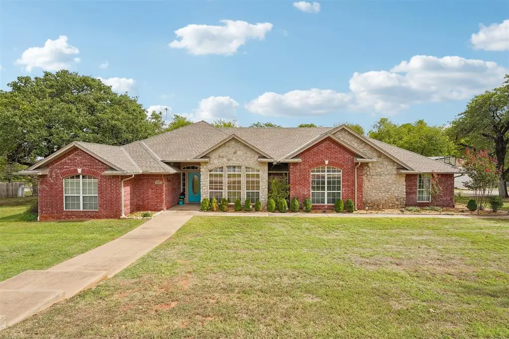 812 Summer Oaks Drive, Blanchard, OK 73010 - #1