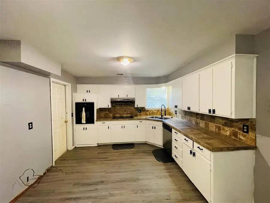 1329 NW 105th Terrace, Oklahoma City, OK 73114 - #3