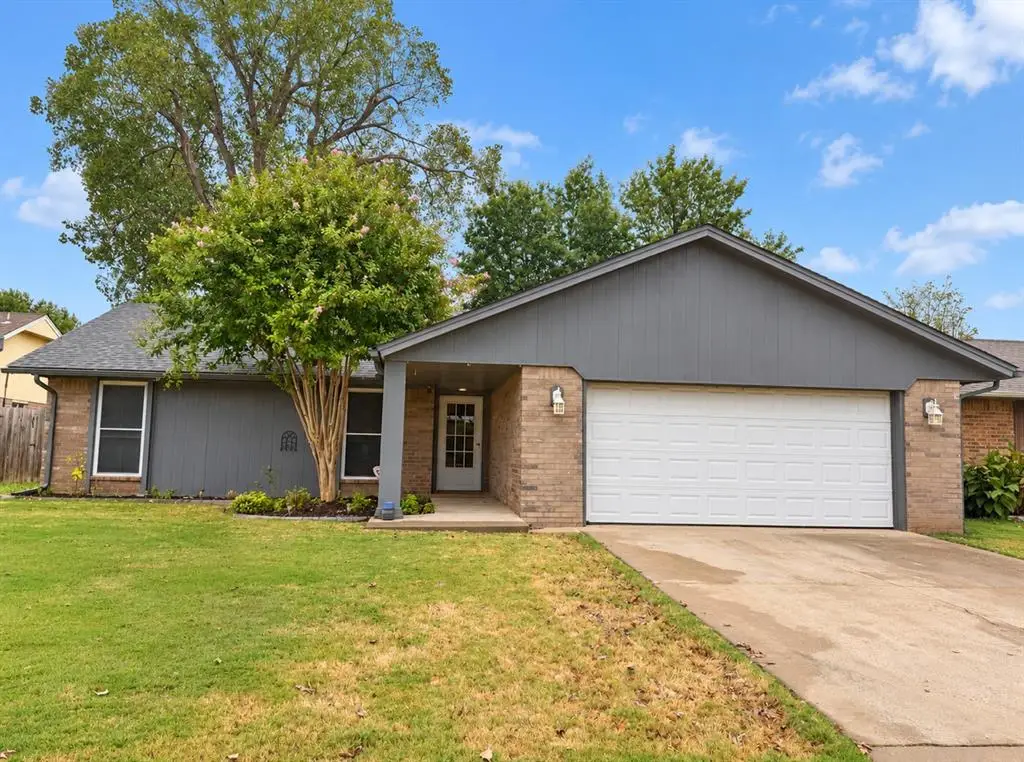 816 N Stout Circle, Moore, OK 73170 - #1