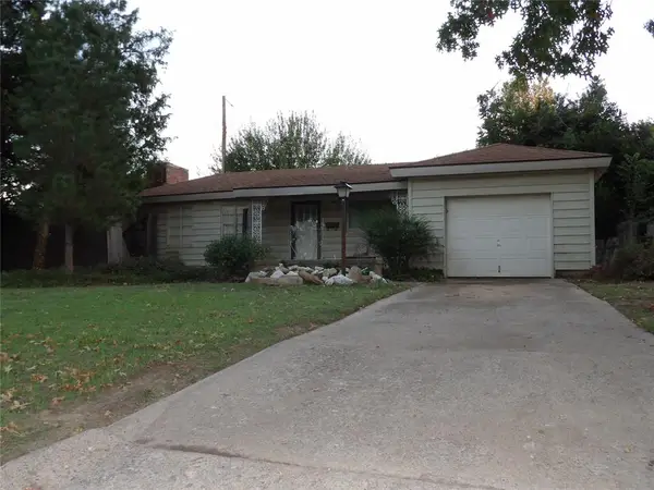 1617 Indian Drive, Enid, OK 73703